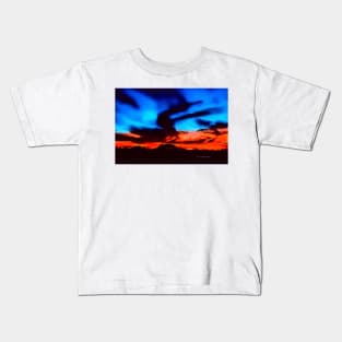Winter Storm - Graphic 3 Kids T-Shirt